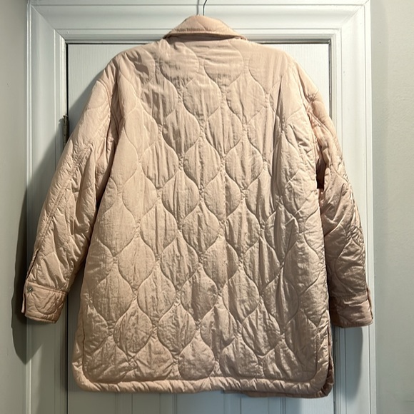 HM Women’s light weight quilted jacket - Picture 4 of 4